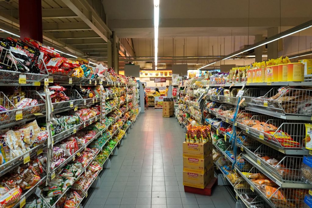 7 Tactics Stores Use To Trick You Into Buying Things (And How You Can Avoid Them)