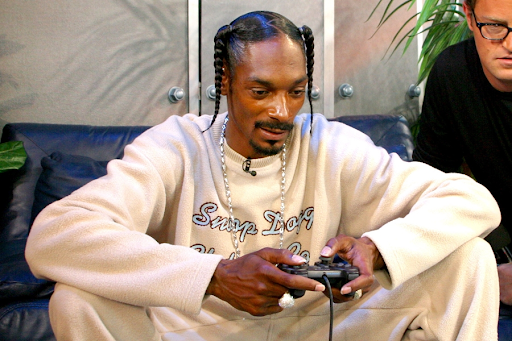 10 Celebrities Who Are Also Gamers