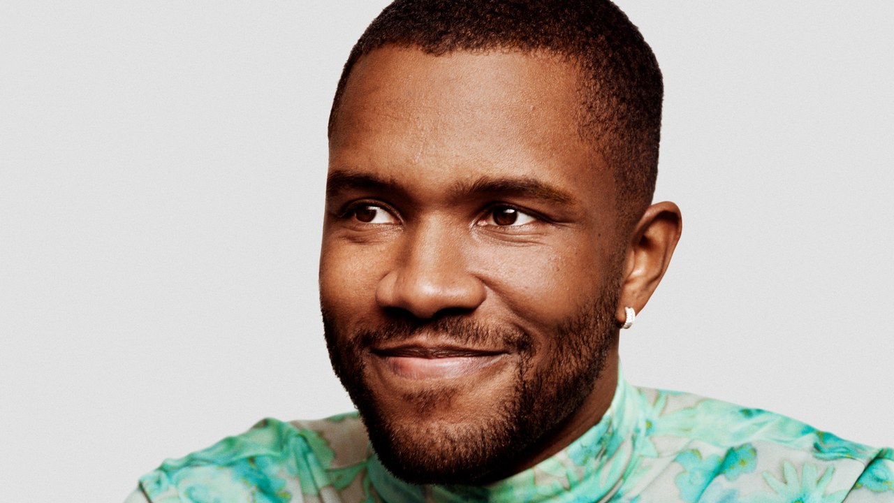 Check out this amazing list of celebrities who don’t actually use their real names!