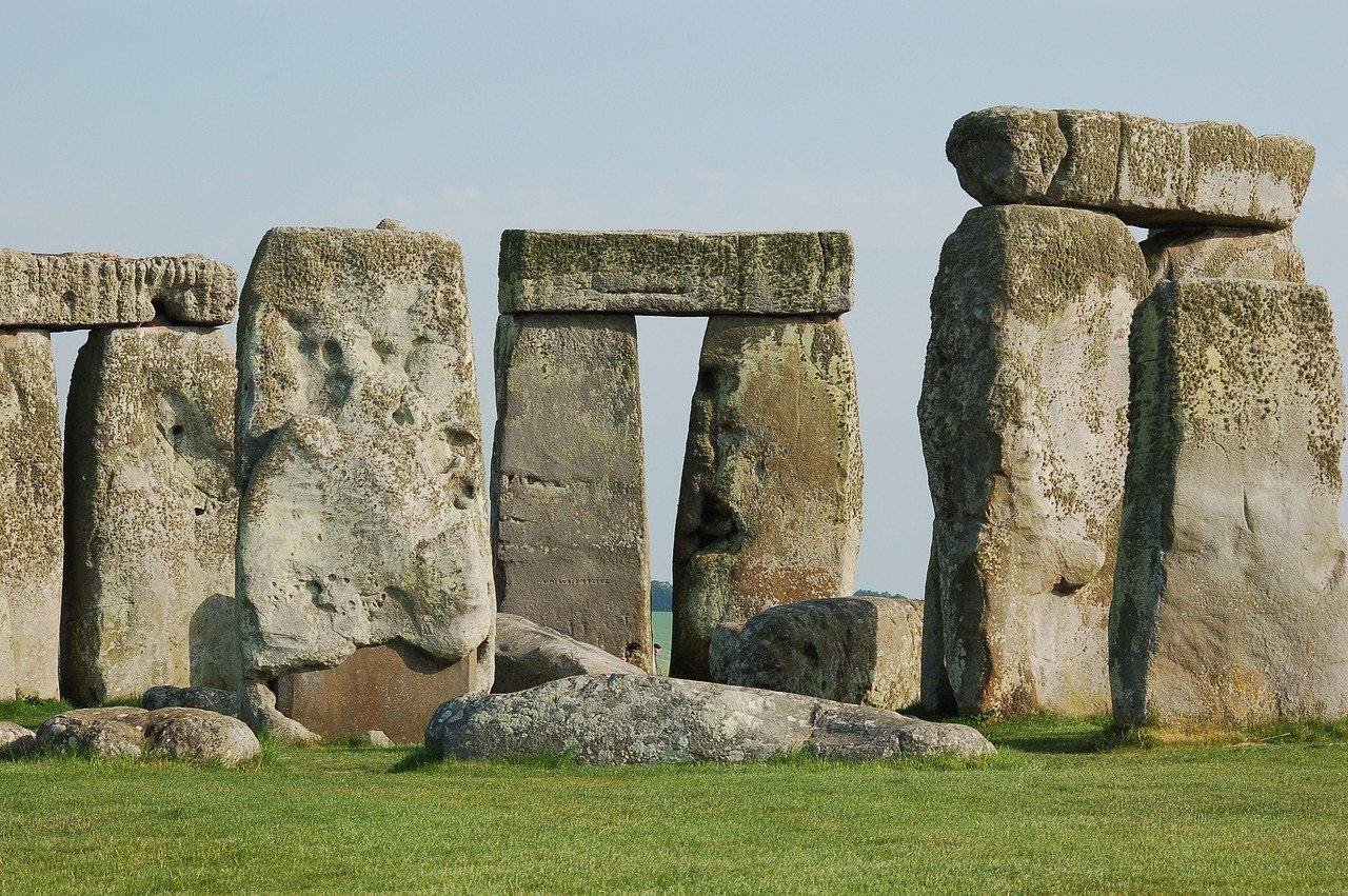 Top 25 Worst World Tourist Traps