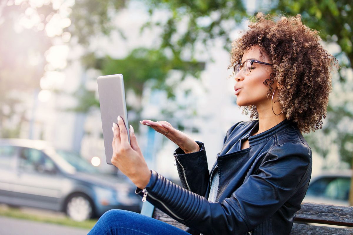 Do’s And Don’ts Of Instagram Flirting Everyone Should Know And Follow