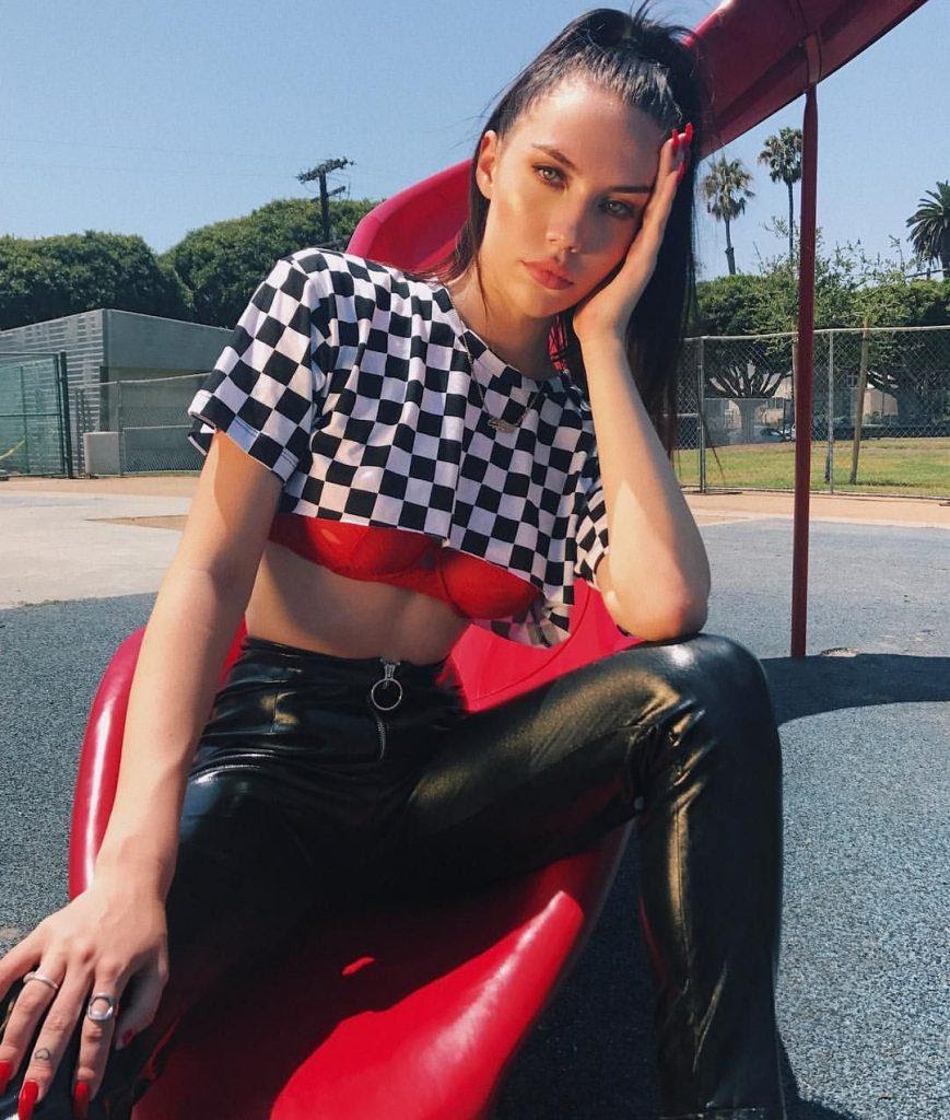 Instagram Fashion Influencers You Need to Follow Right Now to Keep Up with the Latest Trends