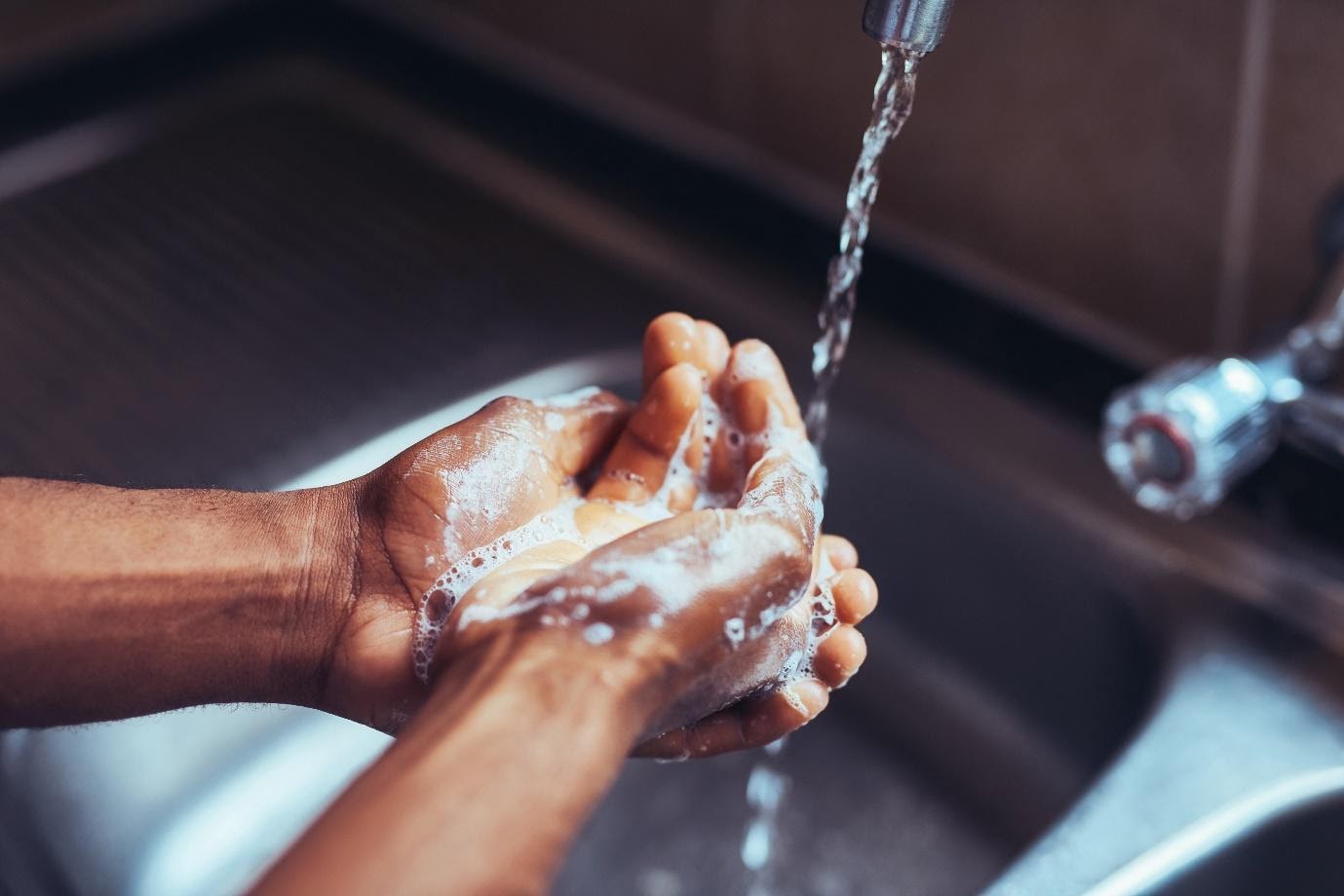 This Is How Often You Should Wash Your Hair And Change Sheets, According To Experts
