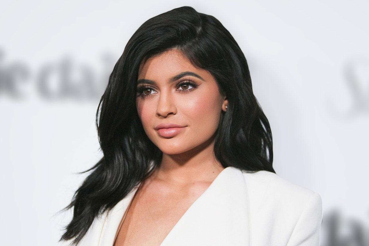 31 Hollywood Female Celebs Who Were Honest Enough To Admit They’ve Had Plastic Surgeries