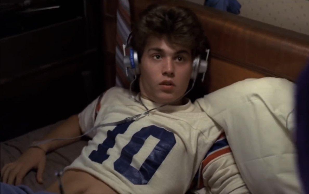 This Is What Your Favorite Hollywood Actors Looked Like In Their Very First Movies!