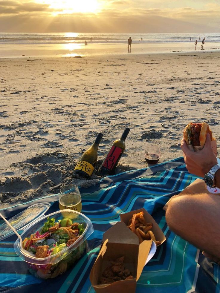 Actually Good First Date Ideas To Instantly Break the Ice