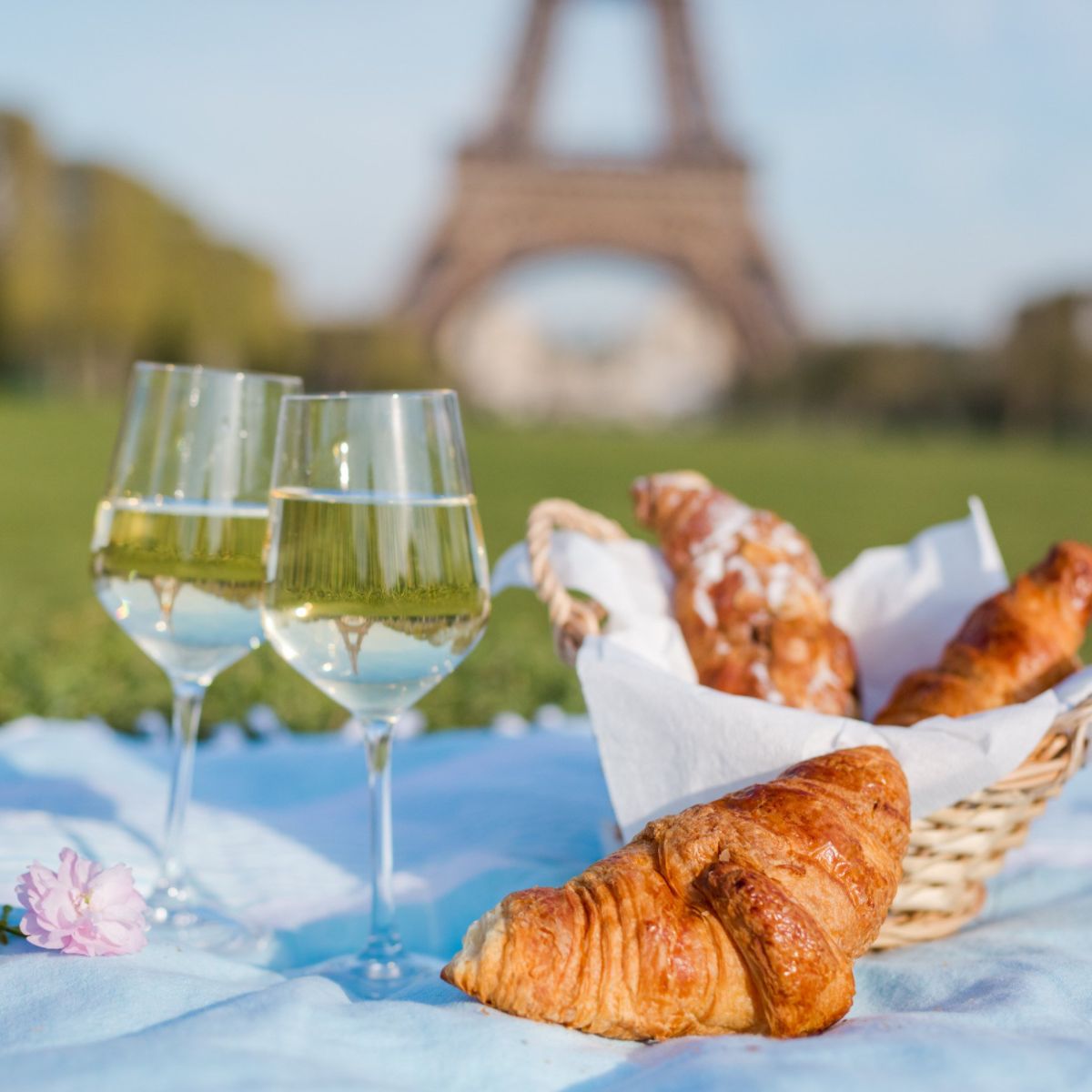Food Travel: Top 30 Foodie Cities In The US (and World) In 2021