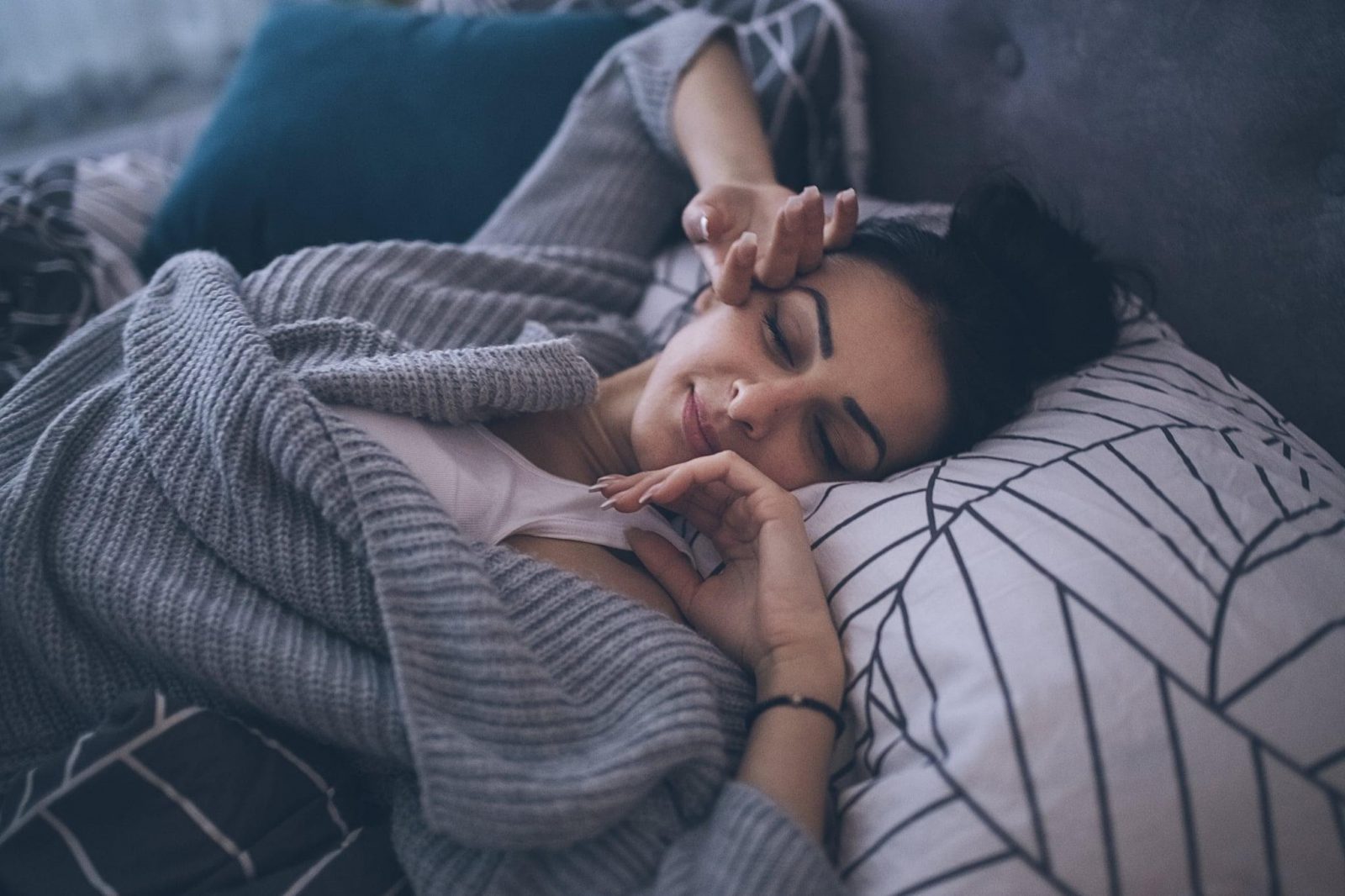 Have Trouble Falling Asleep? These Proven Tricks Will Improve Your Sleep Quality In No Time