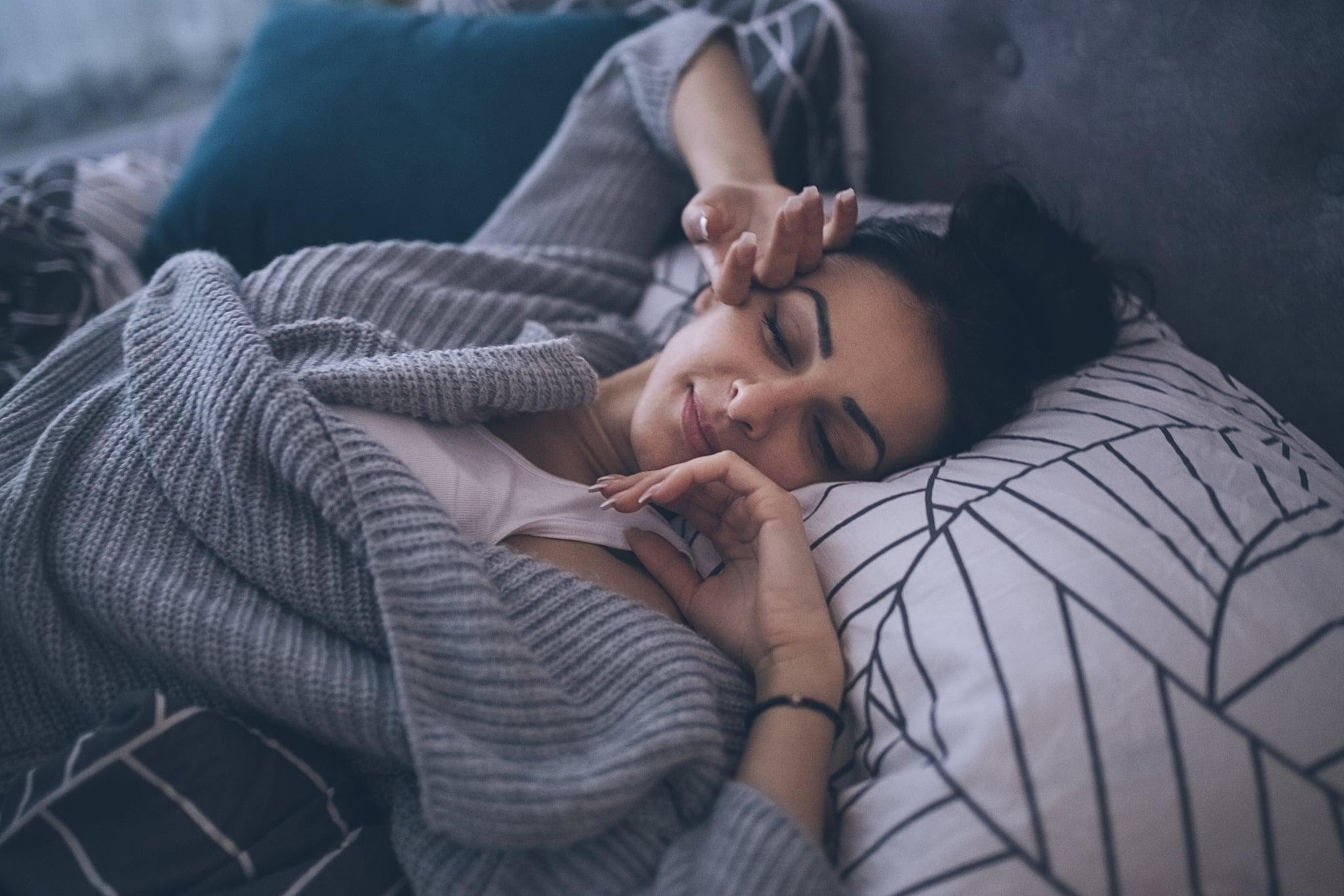 Have Trouble Falling Asleep? These Proven Tricks Will Improve Your Sleep Quality In No Time
