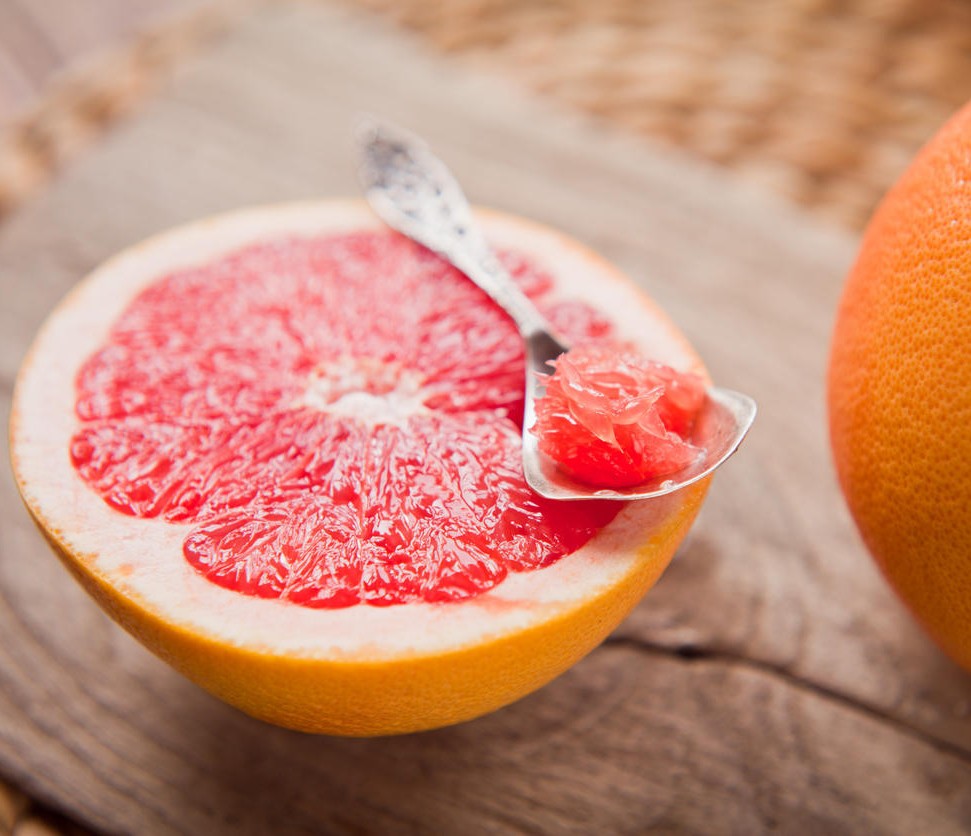 7 Ridiculous Fad Diets to Avoid At All Costs