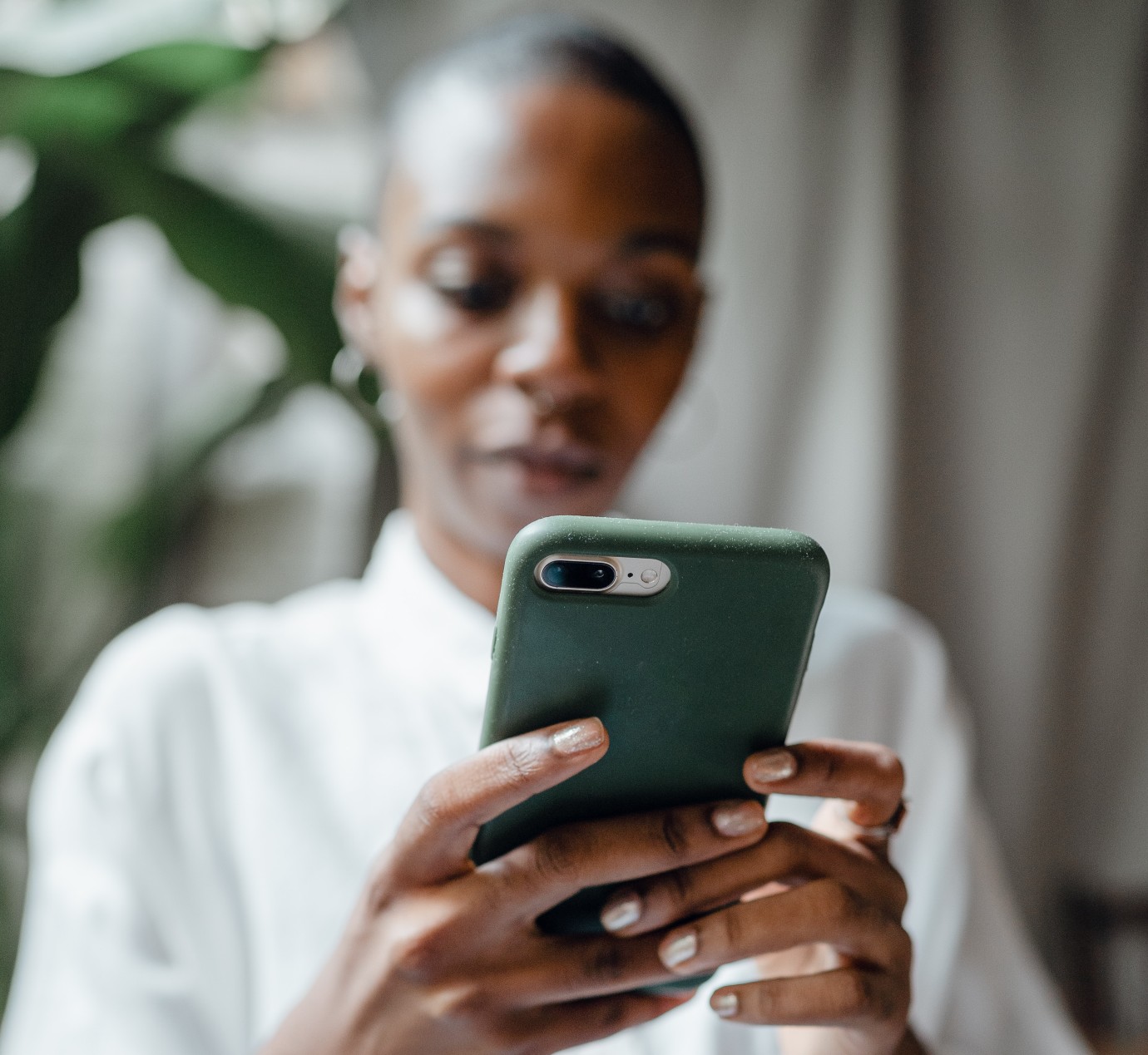 8 Companies That Will Let You Work From Home and Help Pay for Your Vacation