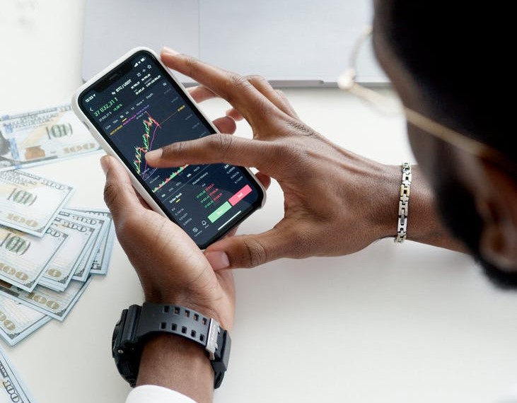 Day Trading For Beginners: 6 Secrets To Consider Before Becoming a Day Trader