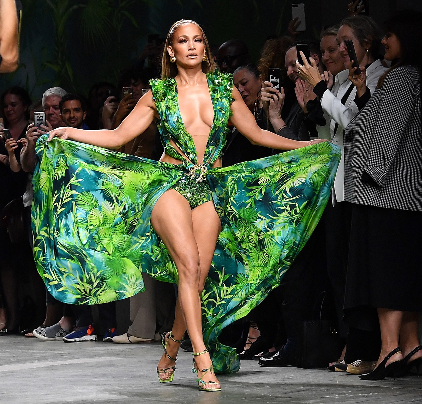 15 Most Iconic Red Carpet Dresses of All Time