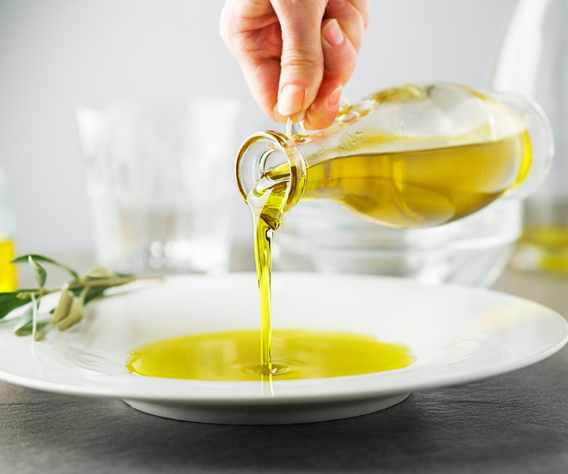 8 consejos para ahorrar aceite en la cocina