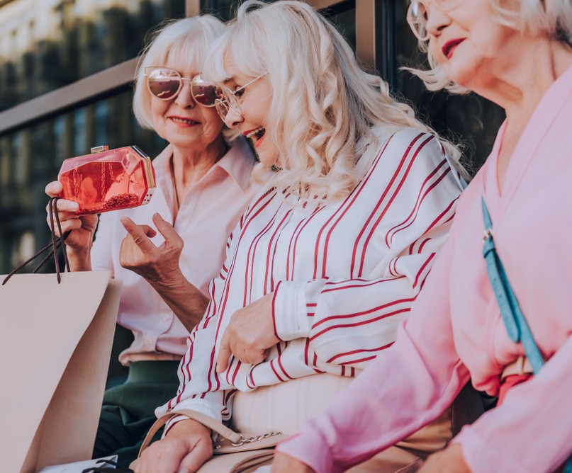 7 Hobbies for Retirees That Can Actually Make You Money