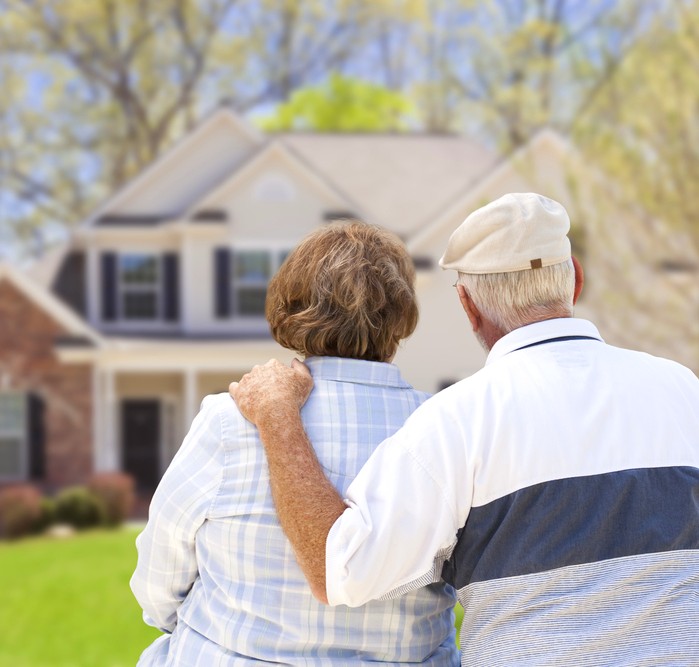 Renting Vs. Owning: Learn Which Is Best For Senior Apartment Living