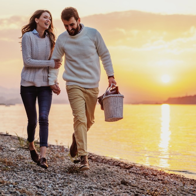 8 Old-Fashioned Dating Habits We Wish Would Return