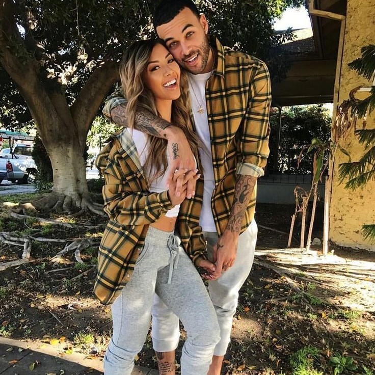 6 Reasons Why Happy Couples Wear Matching Outfits