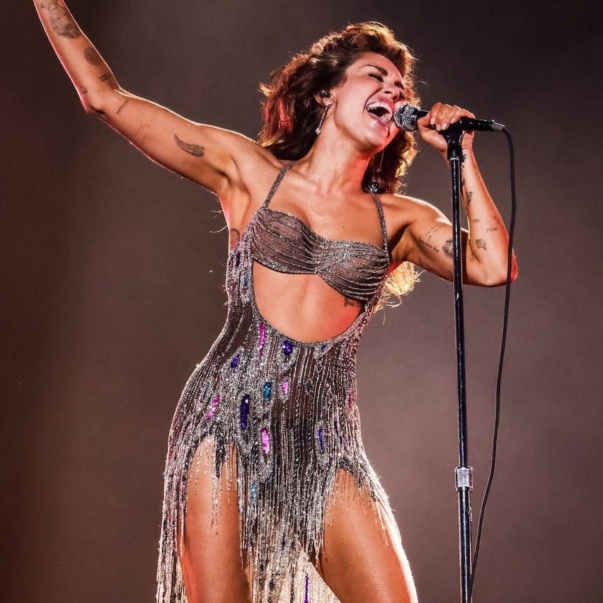 12 Celebrity Women Who Prioritize Fitness and Wellbeing