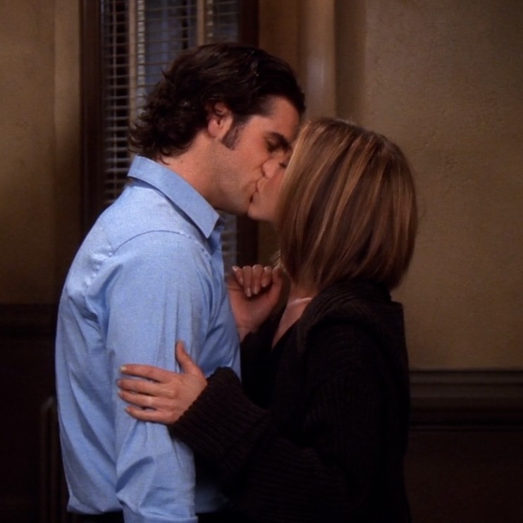 All 18 Major Romantic Relationships on Friends Explained and Ranked By Normalcy