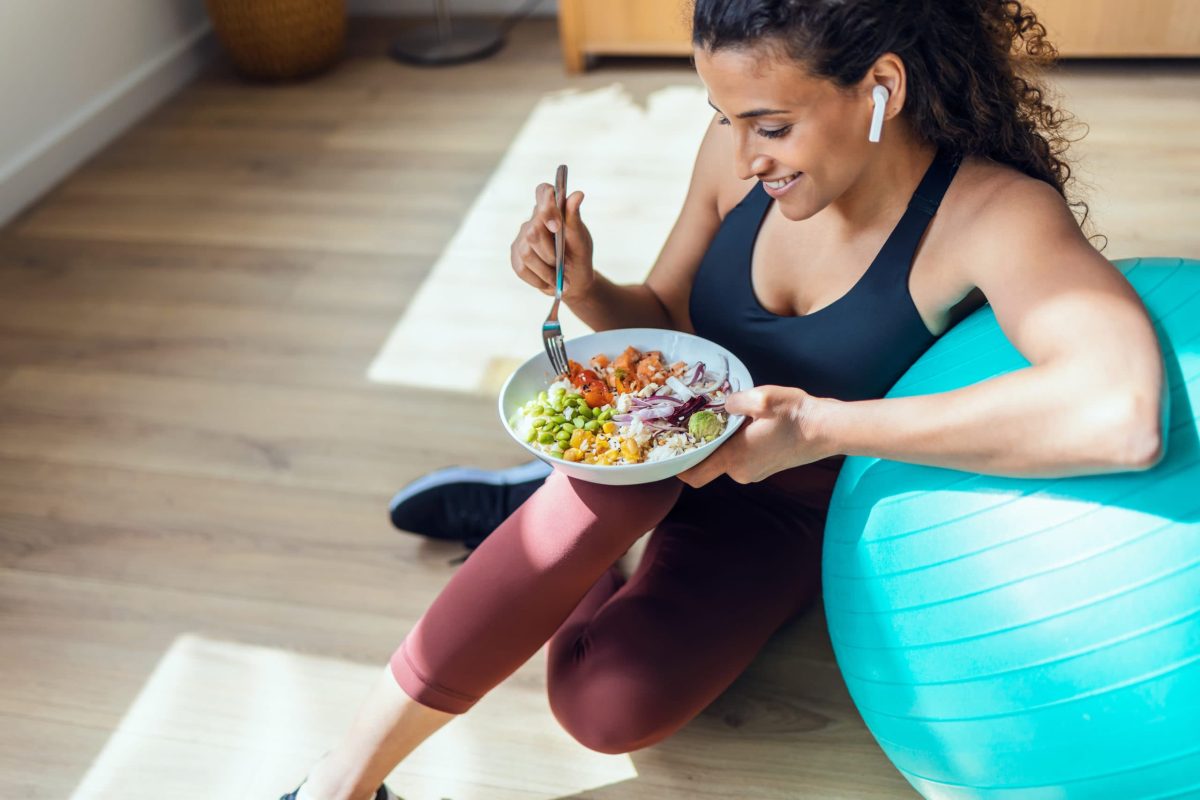 8 Foods That Super Healthy People Eat Daily
