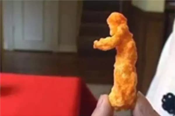 “Cheesus”? Ohio Woman Finds Jesus in a Cheeto