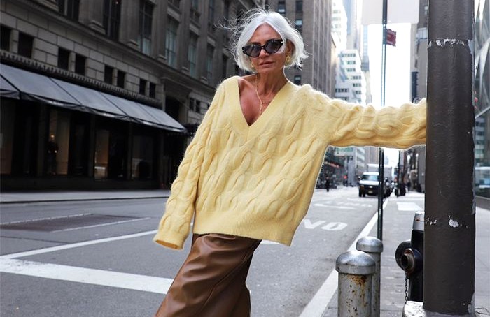 8 Strategies Women Over 50 Use to Maintain Their Fashion Game