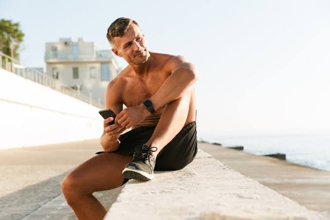 6 Warning Signs That You’re Dating a Womanizer